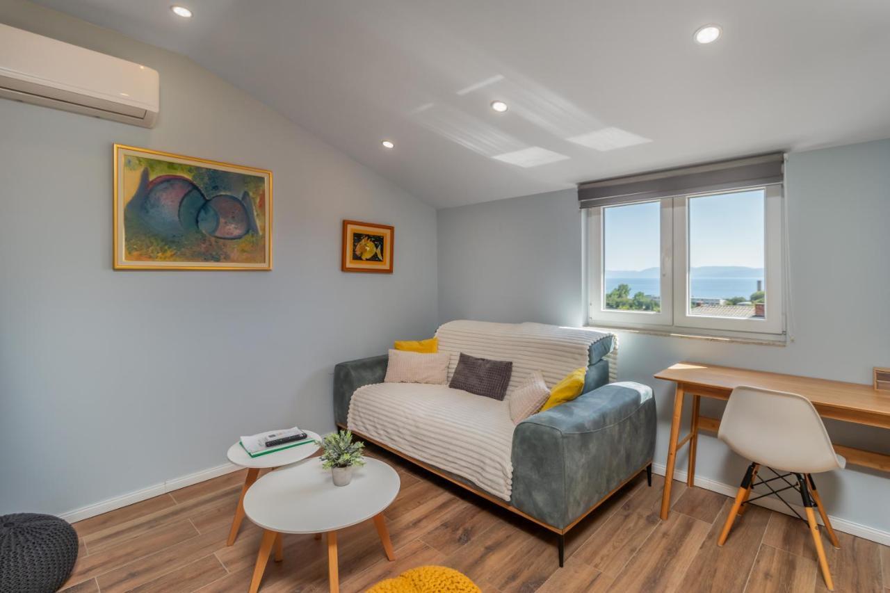 Adastra Apartments With Private Parking And Floor Heating 里耶卡 外观 照片